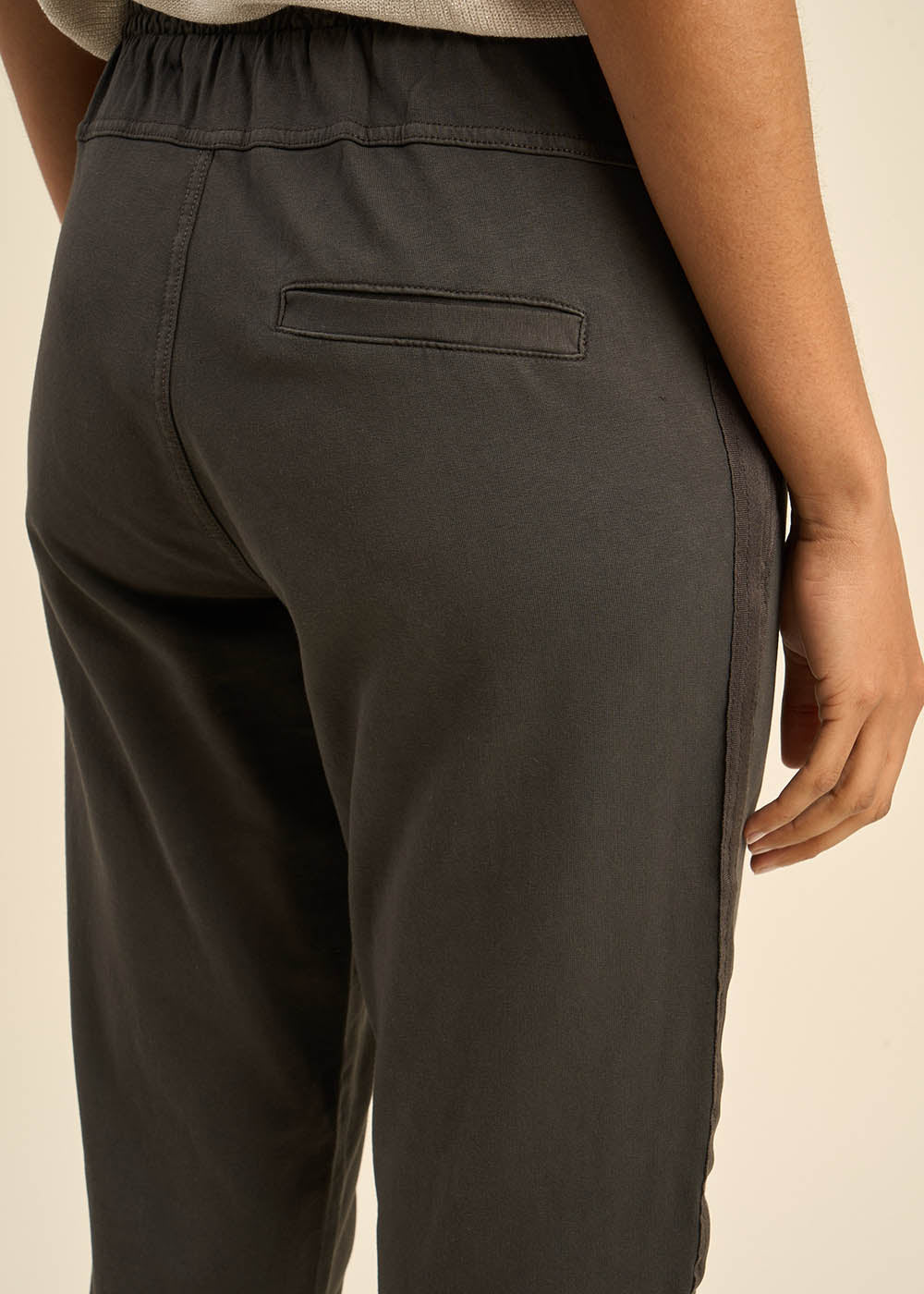 POERY Jogging suit with satin details - 4 - Sud Express - Sud Express