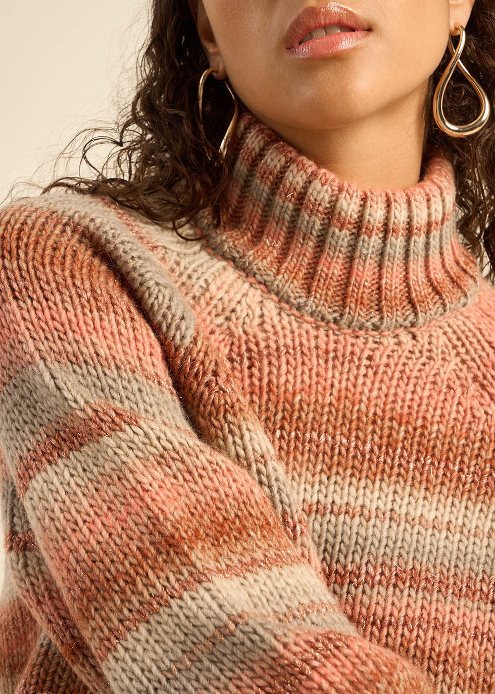 MILOU Loose-fitting turtleneck sweater with stripes - 2 - Sud Express - Sud Express