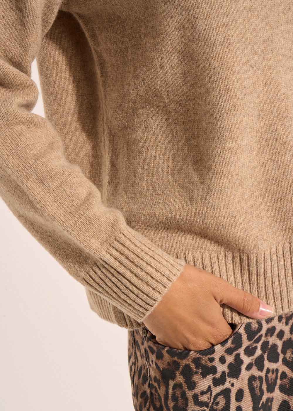 Wool turtleneck pullover - Sud Express - 5 - Sud Express