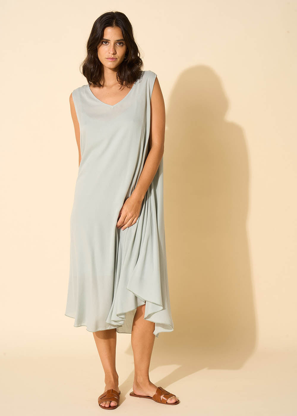 V-neck midi dress - Sud Express - 5 - Sud Express