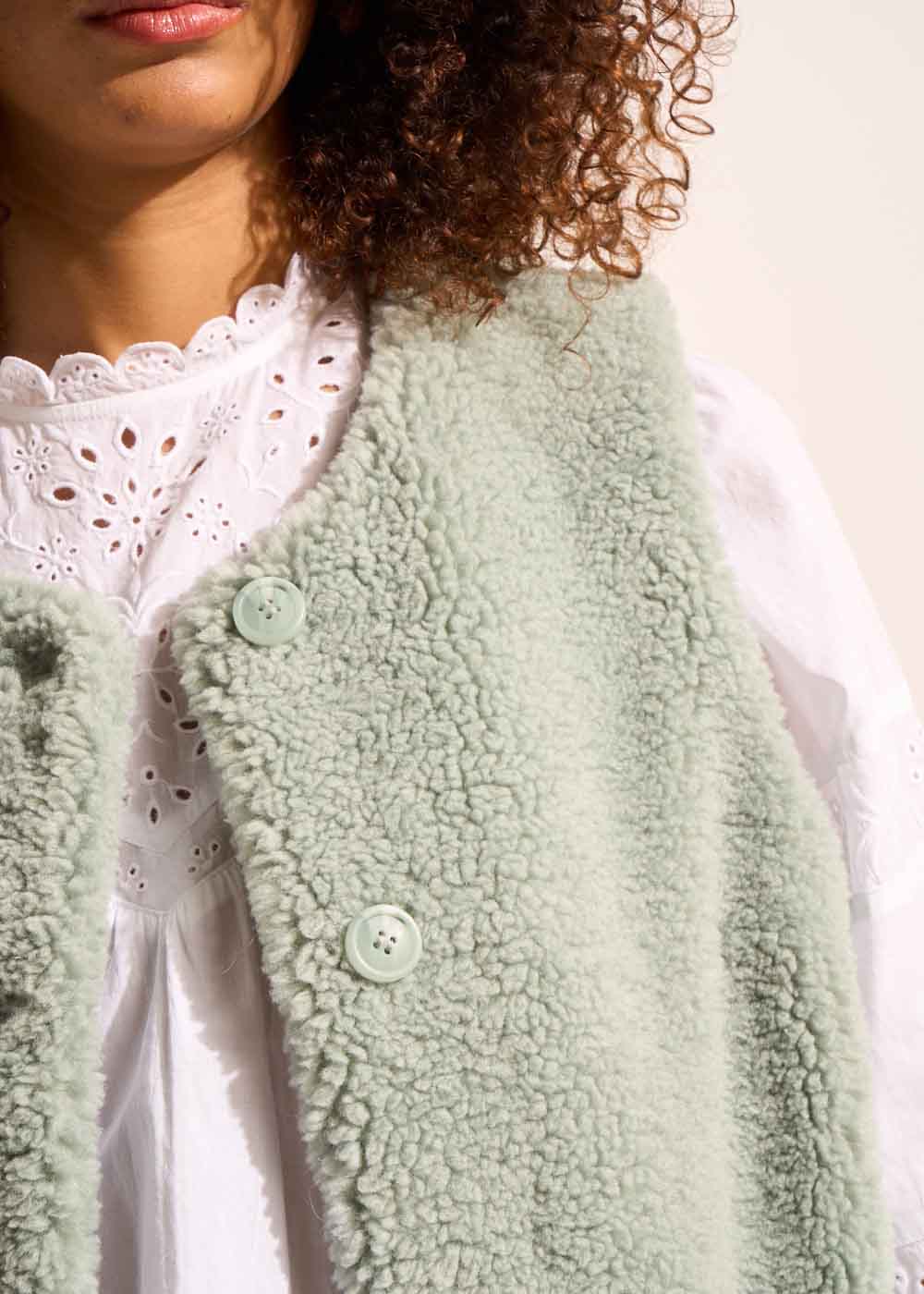 GLADYM Sleeveless faux fur cardigan - 2 - Sud Express - Sud Express