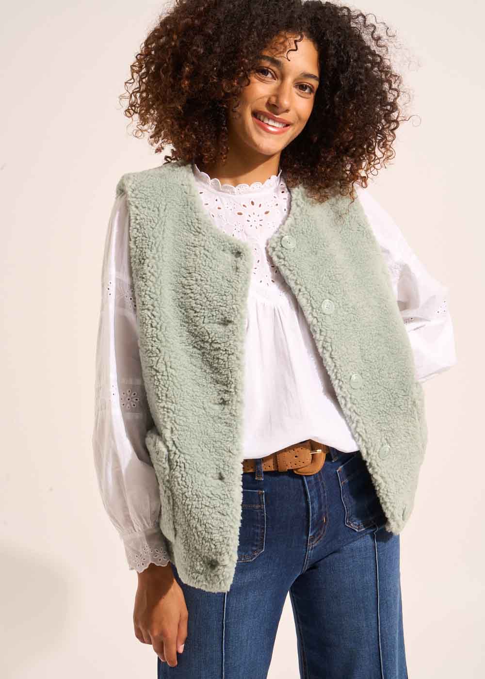 Sleeveless faux fur cardigan - Sud Express - 5 - Sud Express
