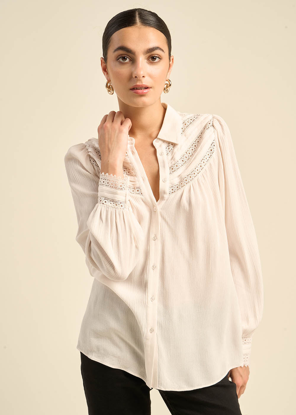 CARMILA Shirt with lace details - 2 - Sud Express - Sud Express