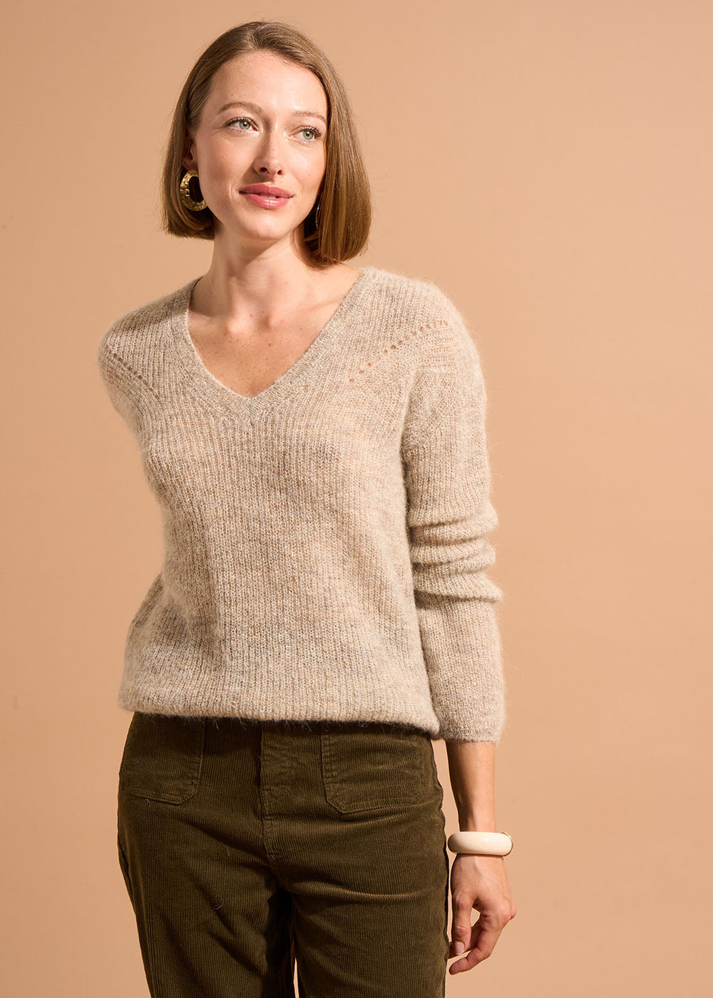 V-neck sweater with 3/4-length sleeves - Sud Express - 5 - Sud Express