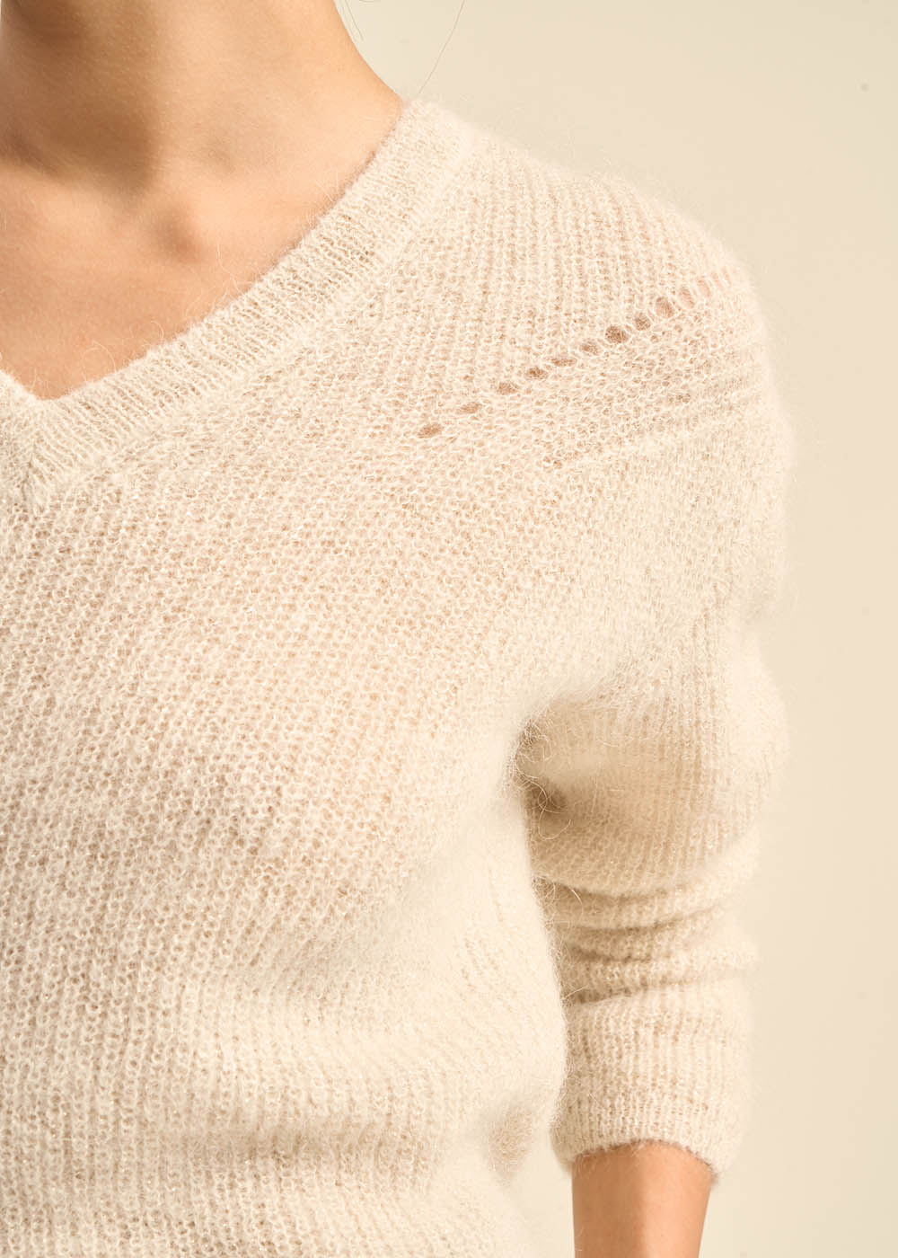 MANNAKOX V-neck sweater with 3/4-length sleeves - 4 - Sud Express - Sud Express