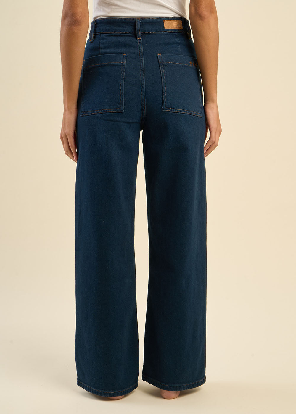 CARLA High-waisted wide-leg jeans - 4 - Sud Express - Sud Express