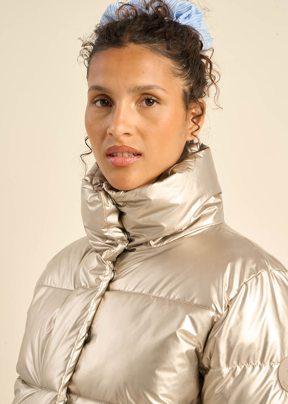 DALINA Short golden jacket - 2 - Sud Express - Sud Express