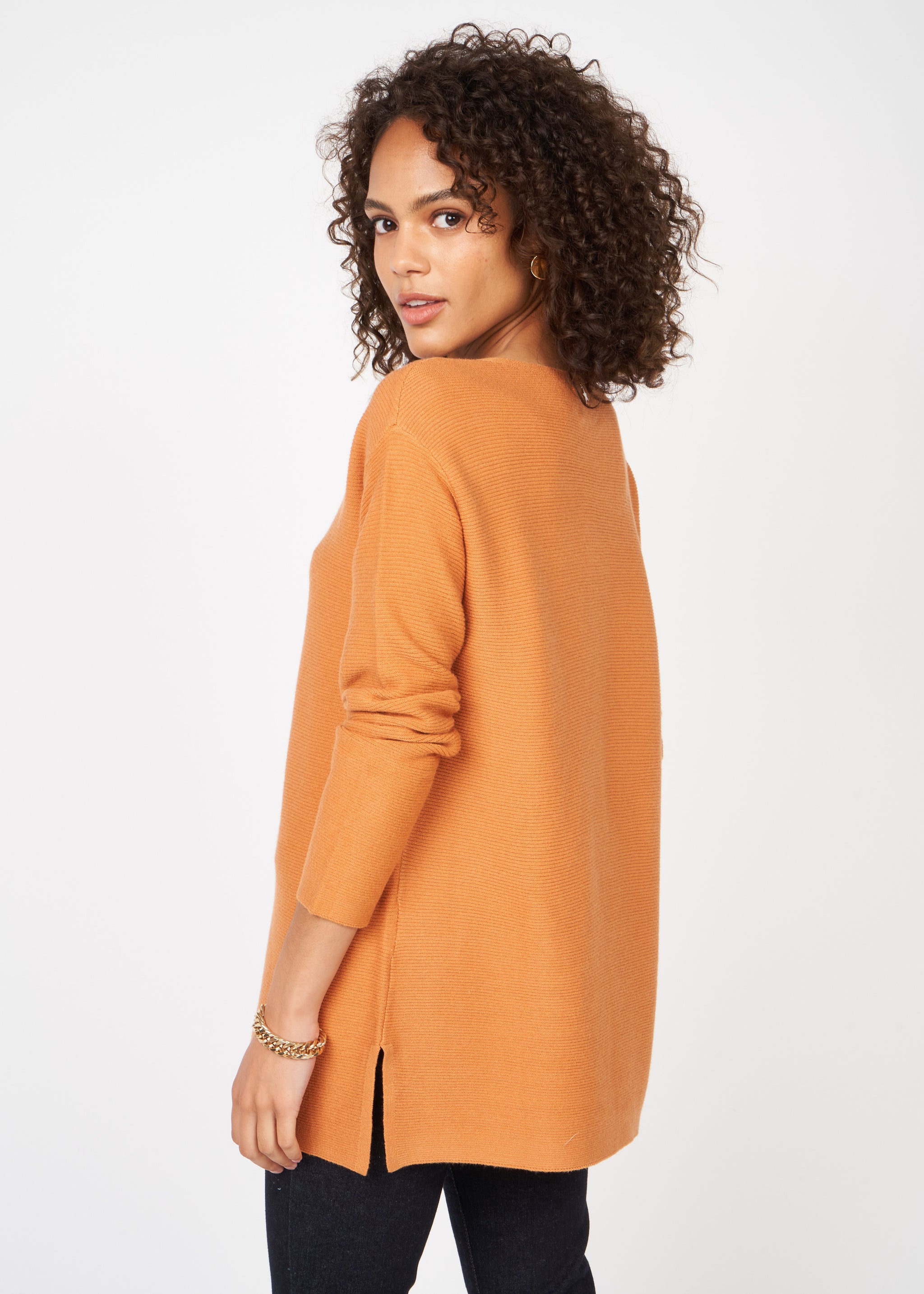 Loose and long sweater with round neck and long sleeves - Sud Express - 3 - Sud Express