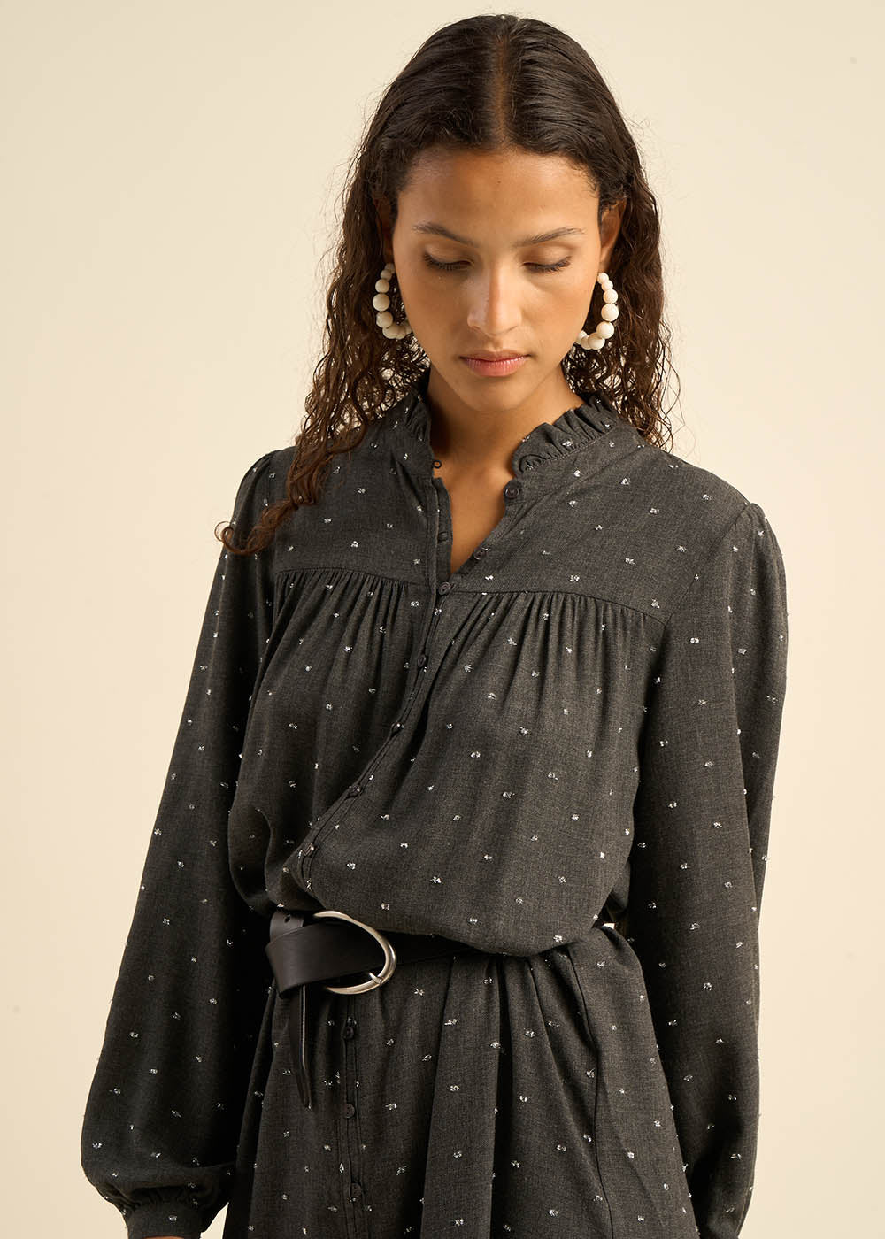 Short button-down dress with long sleeves - Sud Express - 5 - Sud Express