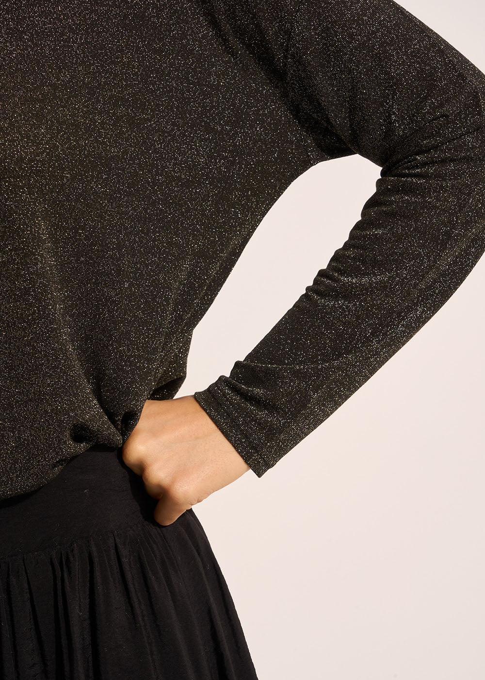 Long-sleeve t-shirt with shiny details - Sud Express - 4 - Sud Express