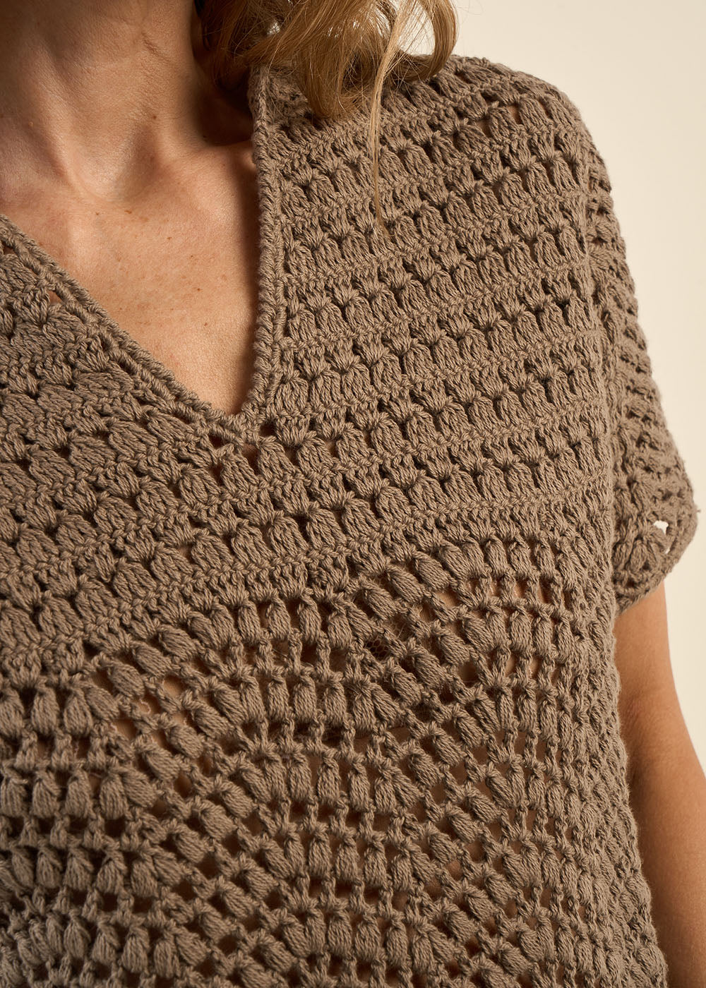 MILA Short-sleeved crochet sweater - 2 - Sud Express - Sud Express