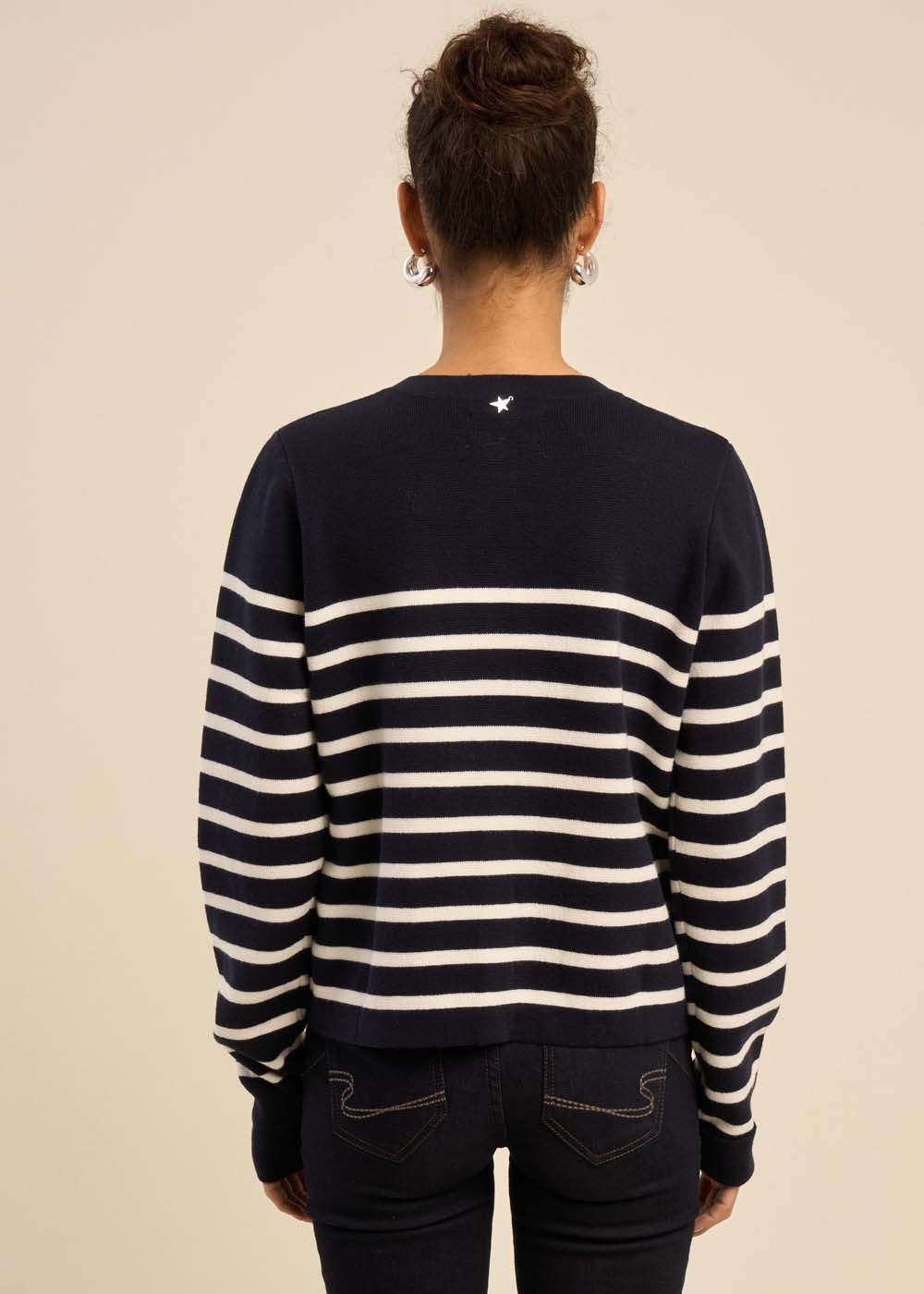 GILARYON Striped Cardigan with Jewel Button Details - 3 - Sud Express - Sud Express