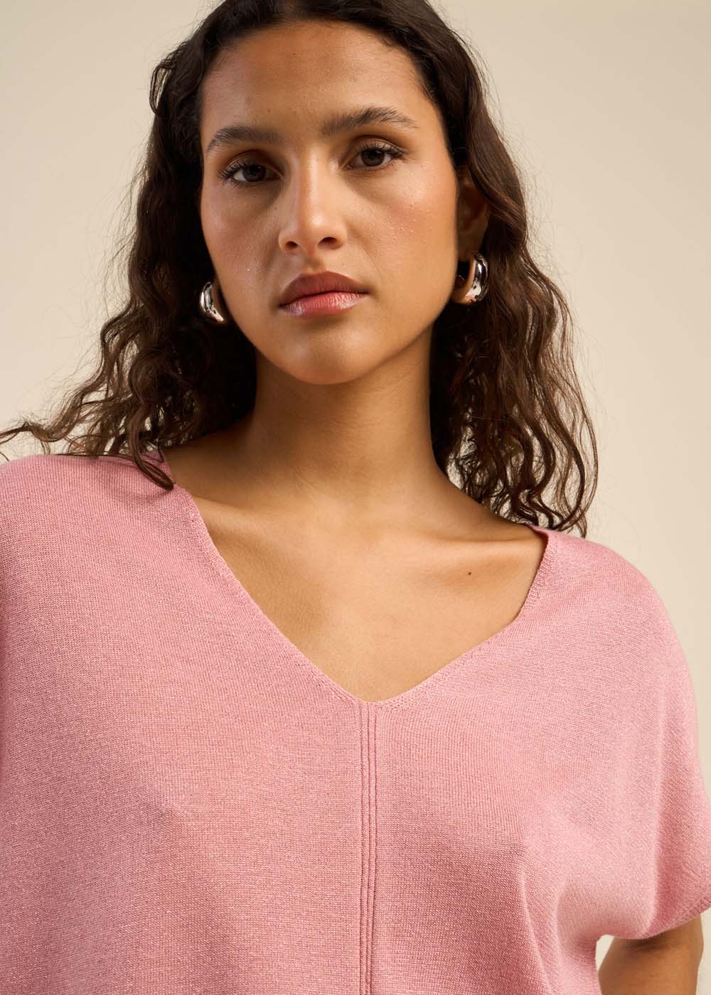 MARGARRET Oversized V-neck short-sleeve sweater - 2 - Sud Express - Sud Express