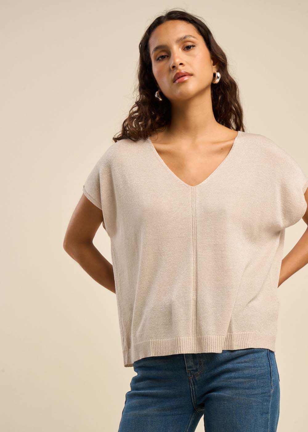 MARGARRET Oversized V-neck short-sleeve sweater - 1 - Sud Express - Sud Express
