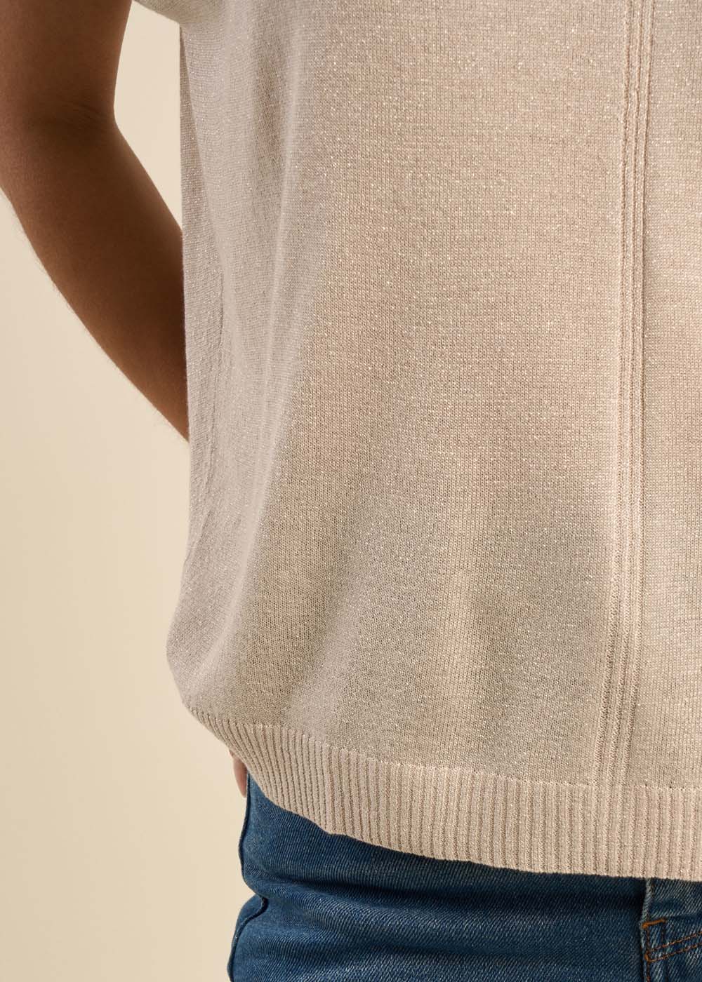 MARGARRET Oversized V-neck short-sleeve sweater - 4 - Sud Express - Sud Express