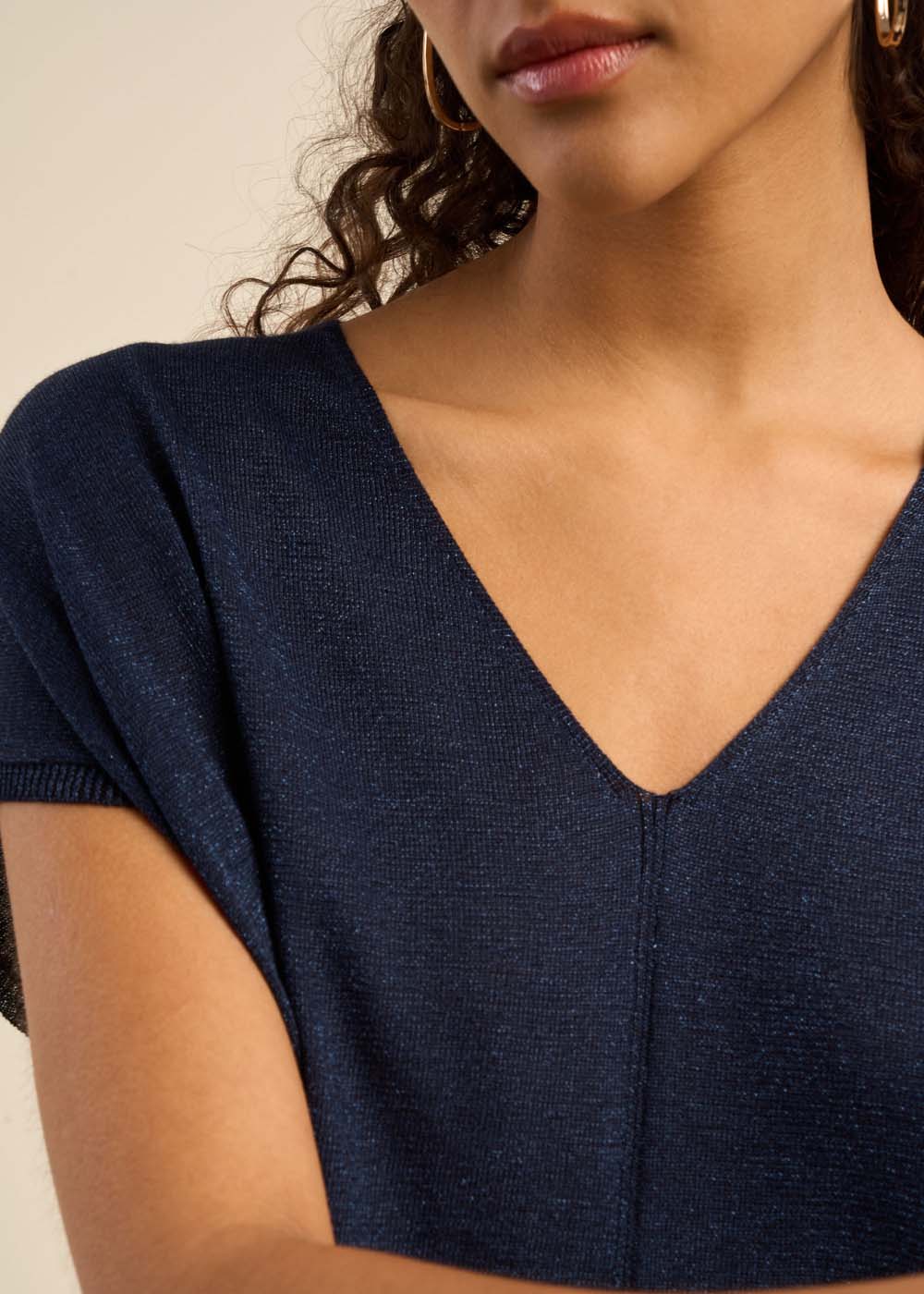 MARGARRET Oversized V-neck short-sleeve sweater - 2 - Sud Express - Sud Express