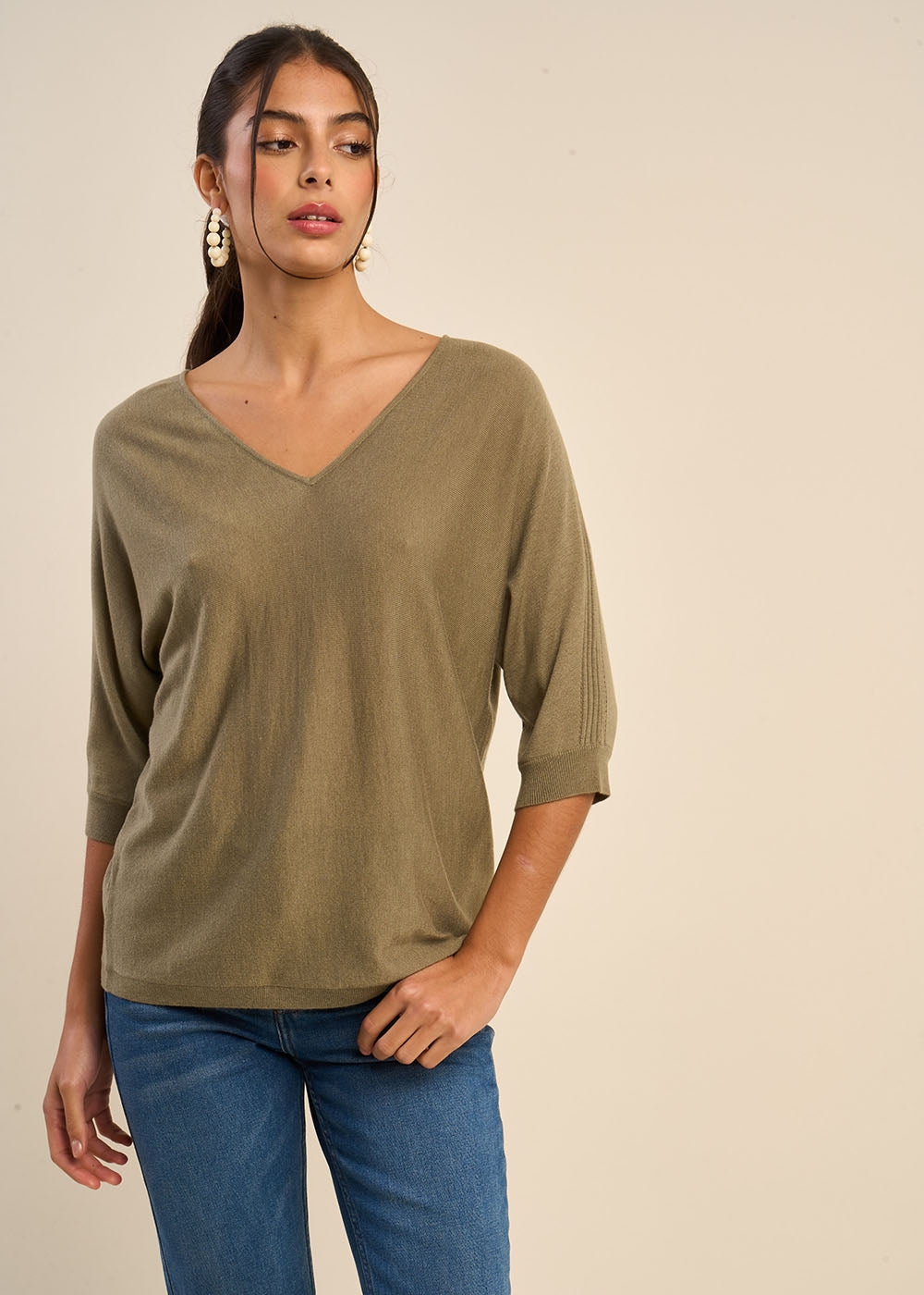 Oversized jumper with bat sleeves  - Sud Express - 5 - Sud Express