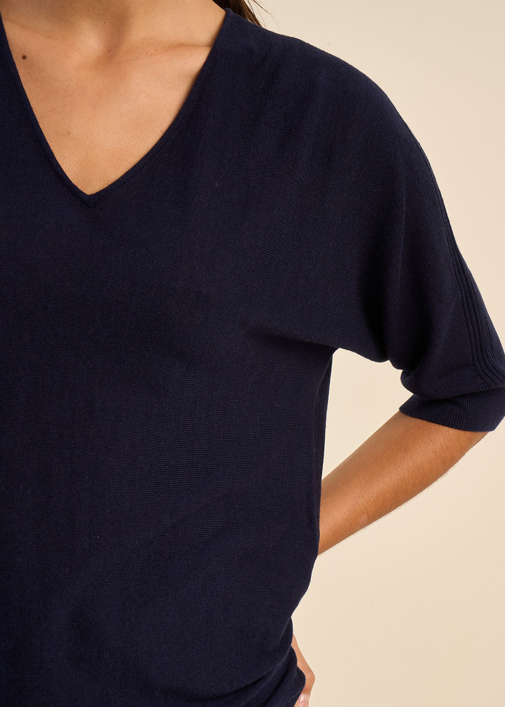 MARILOUIS Oversized jumper with bat sleeves  - 4 - Sud Express - Sud Express