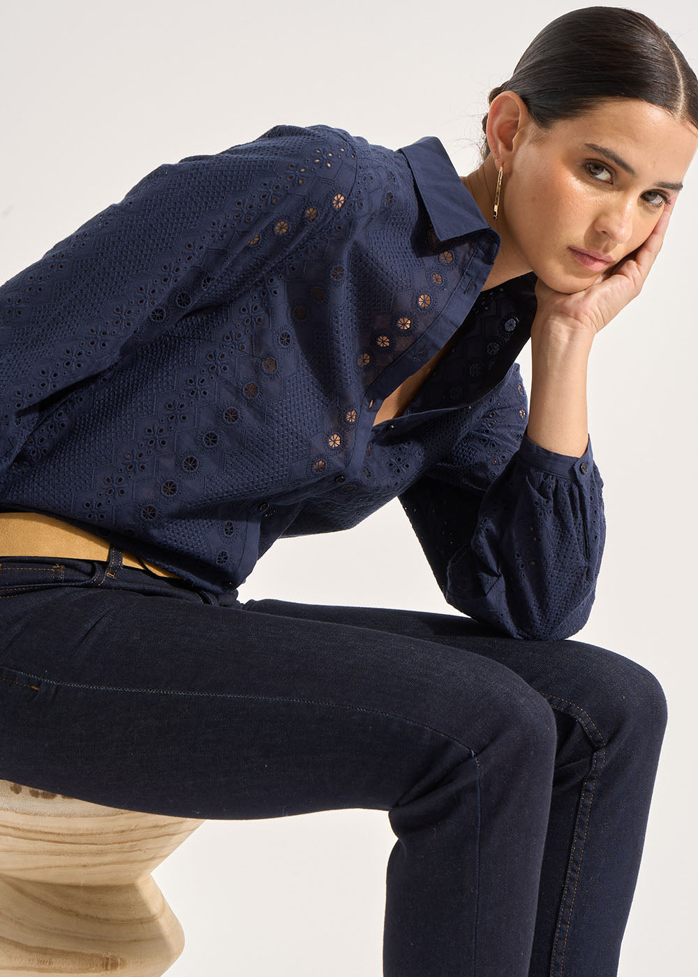 Cotton shirt with english embroidery - Sud Express - 5 - Sud Express