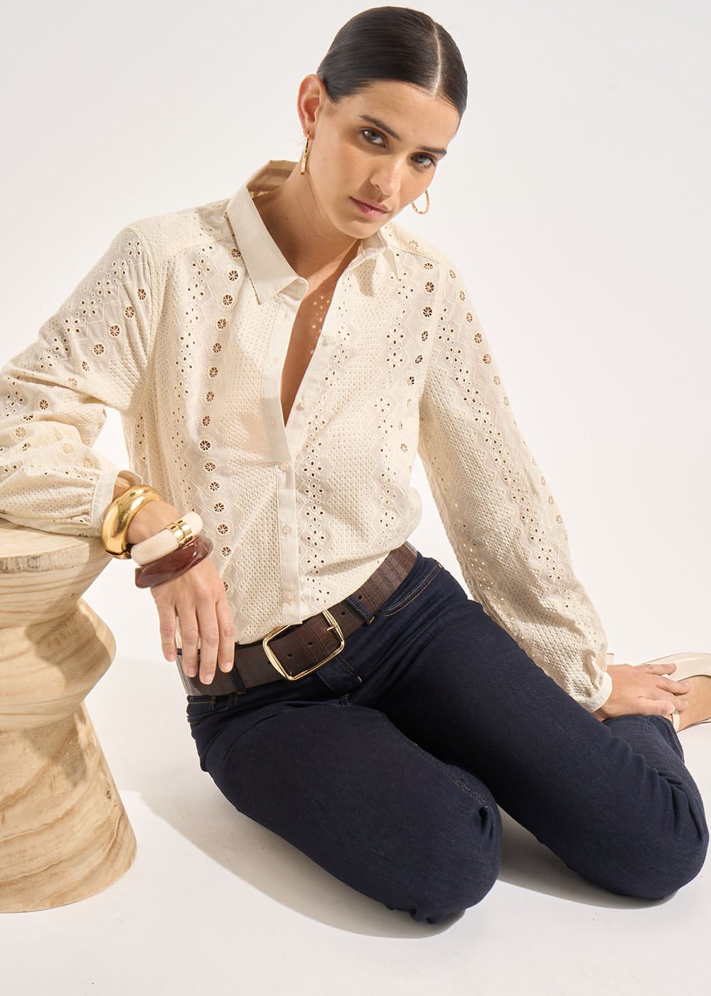 Cotton shirt with english embroidery - Sud Express - 1 - Sud Express