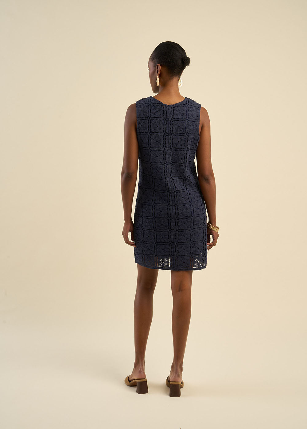 Sleeveless openwork knit dress - Sud Express - 3 - Sud Express