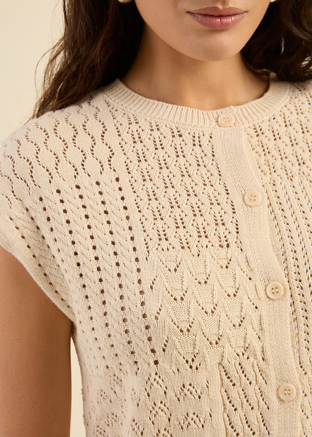 GIMY Sleeveless cardigan with fancy crochet detailing - 2 - Sud Express - Sud Express
