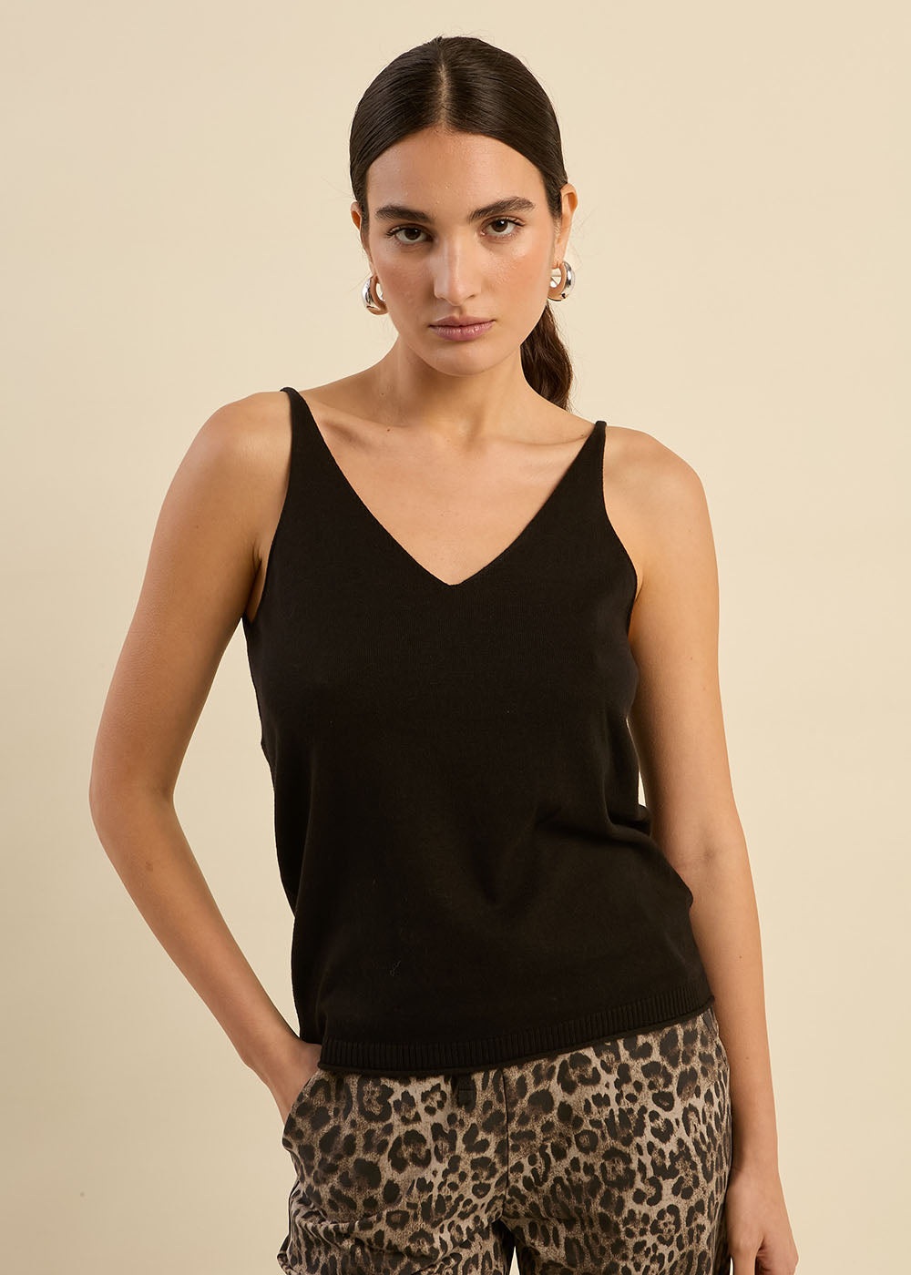 DEMYA Knitted Tank Top - 1 - Sud Express - Sud Express