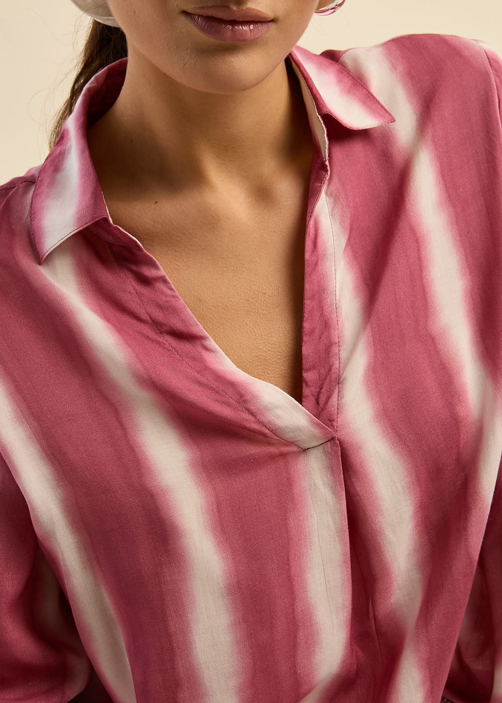 Fluid top with tie and dye stripes - Sud Express - 2 - Sud Express