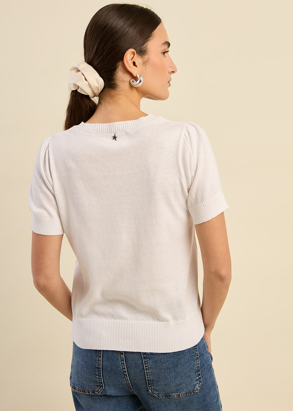 Short-sleeve sweater with pleated shoulders - Sud Express - 3 - Sud Express
