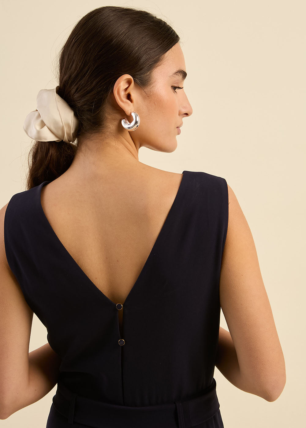 Belted jumpsuit with wide legs and shaped pleats - Sud Express - 4 - Sud Express