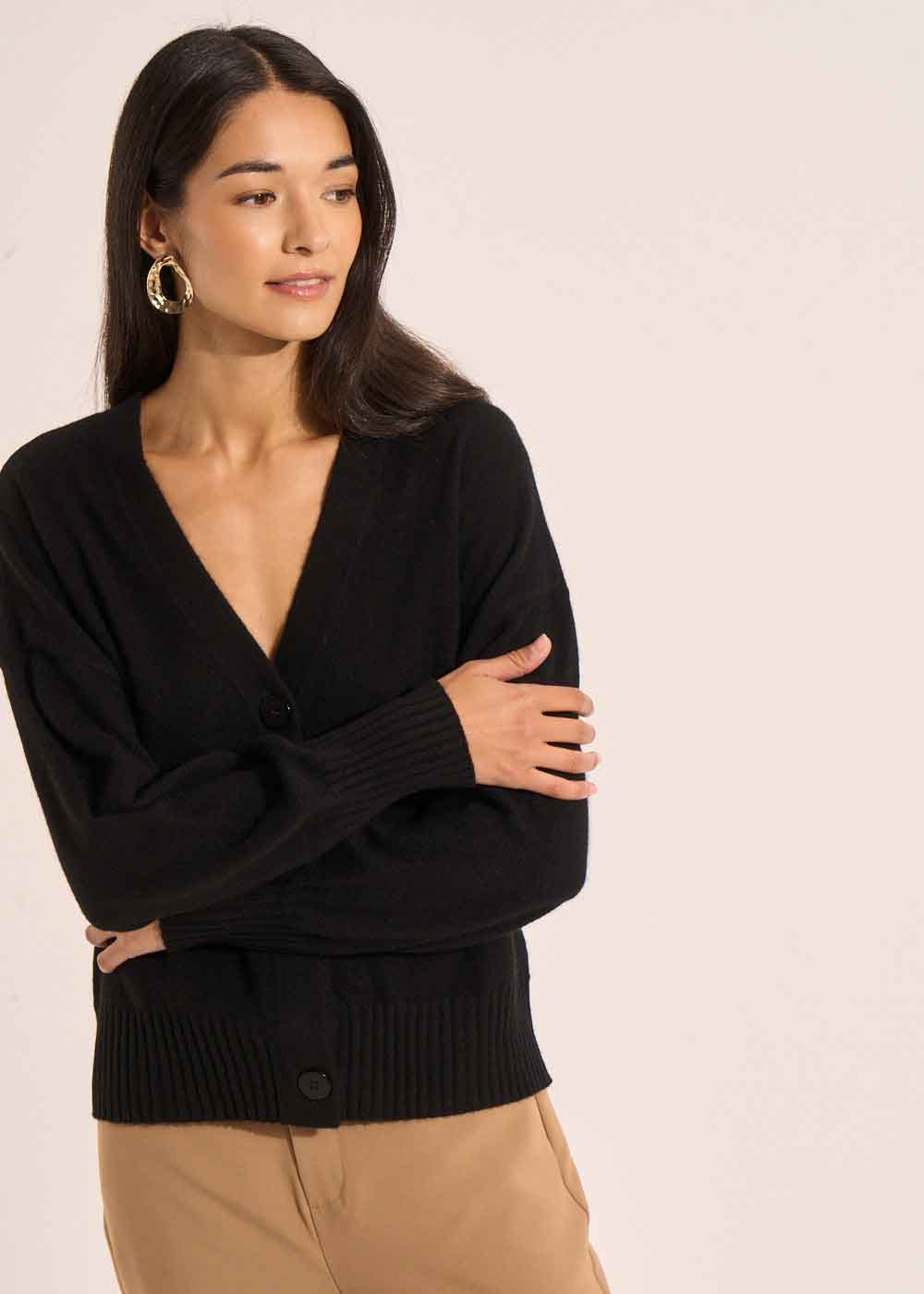 Loose-fitting cashmere V-neck cardigan - Sud Express - 5 - Sud Express