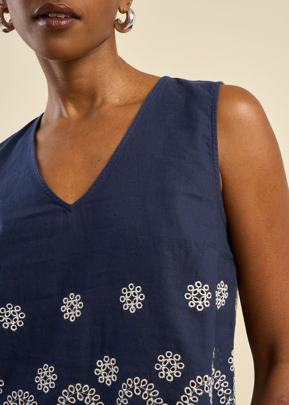 Embroidered top - Sud Express - 2 - Sud Express