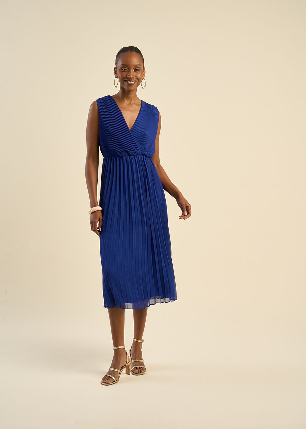Off-the-shoulder pleated maxi dress - Sud Express - 1 - Sud Express
