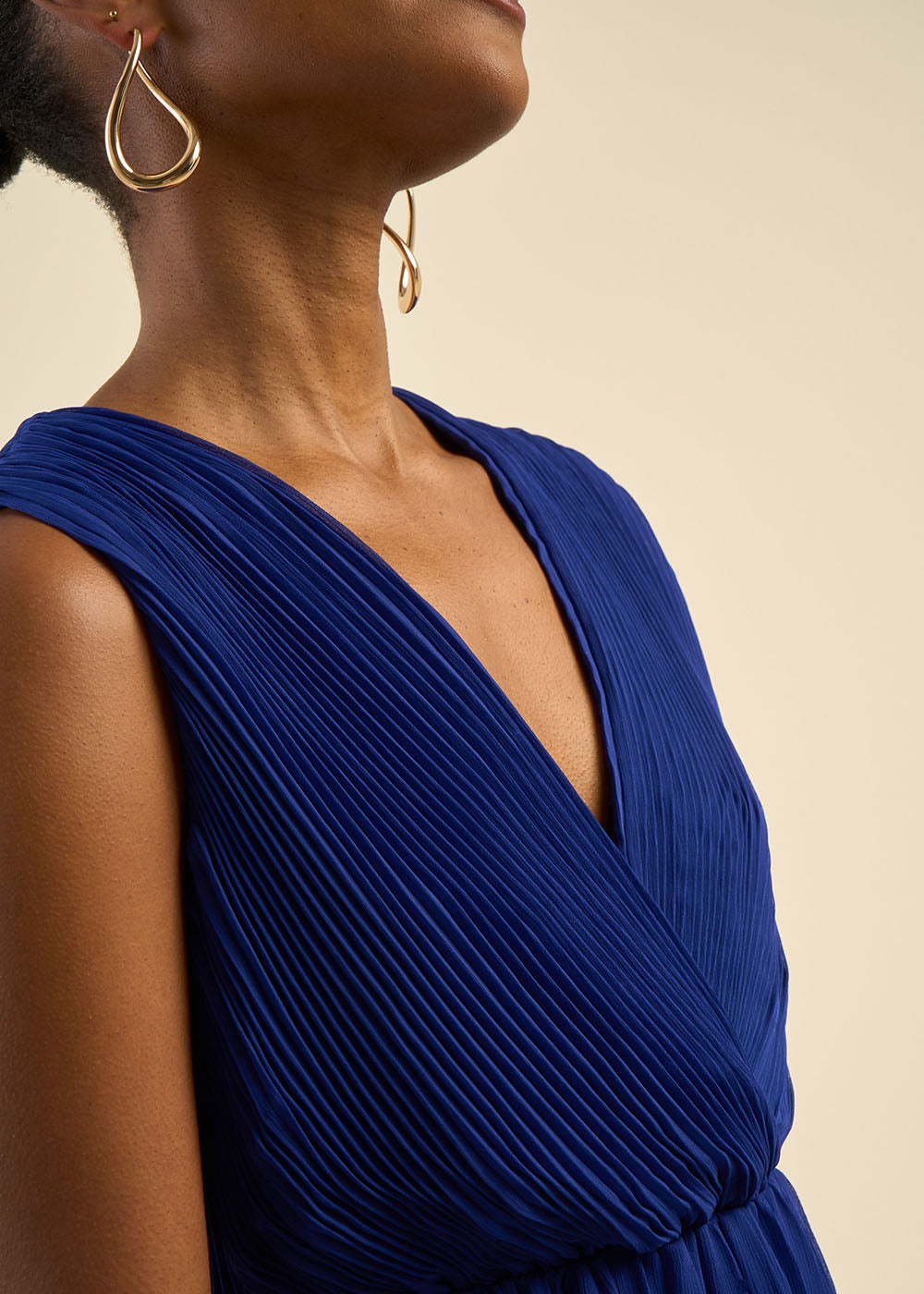Off-the-shoulder pleated maxi dress - Sud Express - 2 - Sud Express