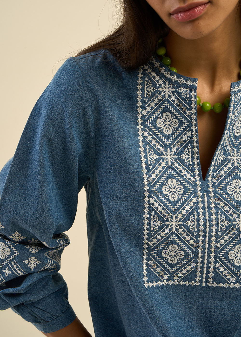 TINNA Loose-fitting top with tunisian collar and embroidery - 2 - Sud Express - Sud Express
