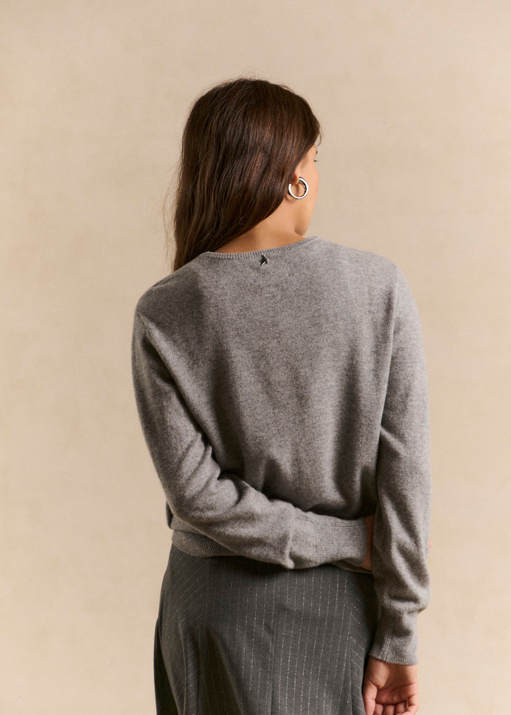 Buttoned cashmere cardigan, straight cut - Sud Express - 3 - Sud Express