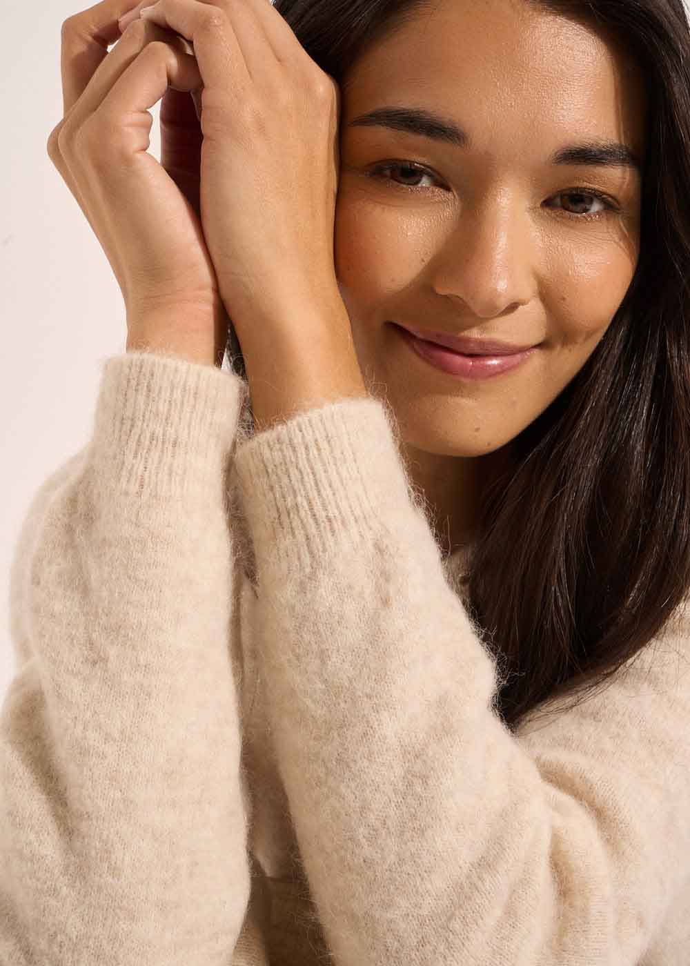 Cardigan with round buttons and long sleeves - Sud Express - 6 - Sud Express