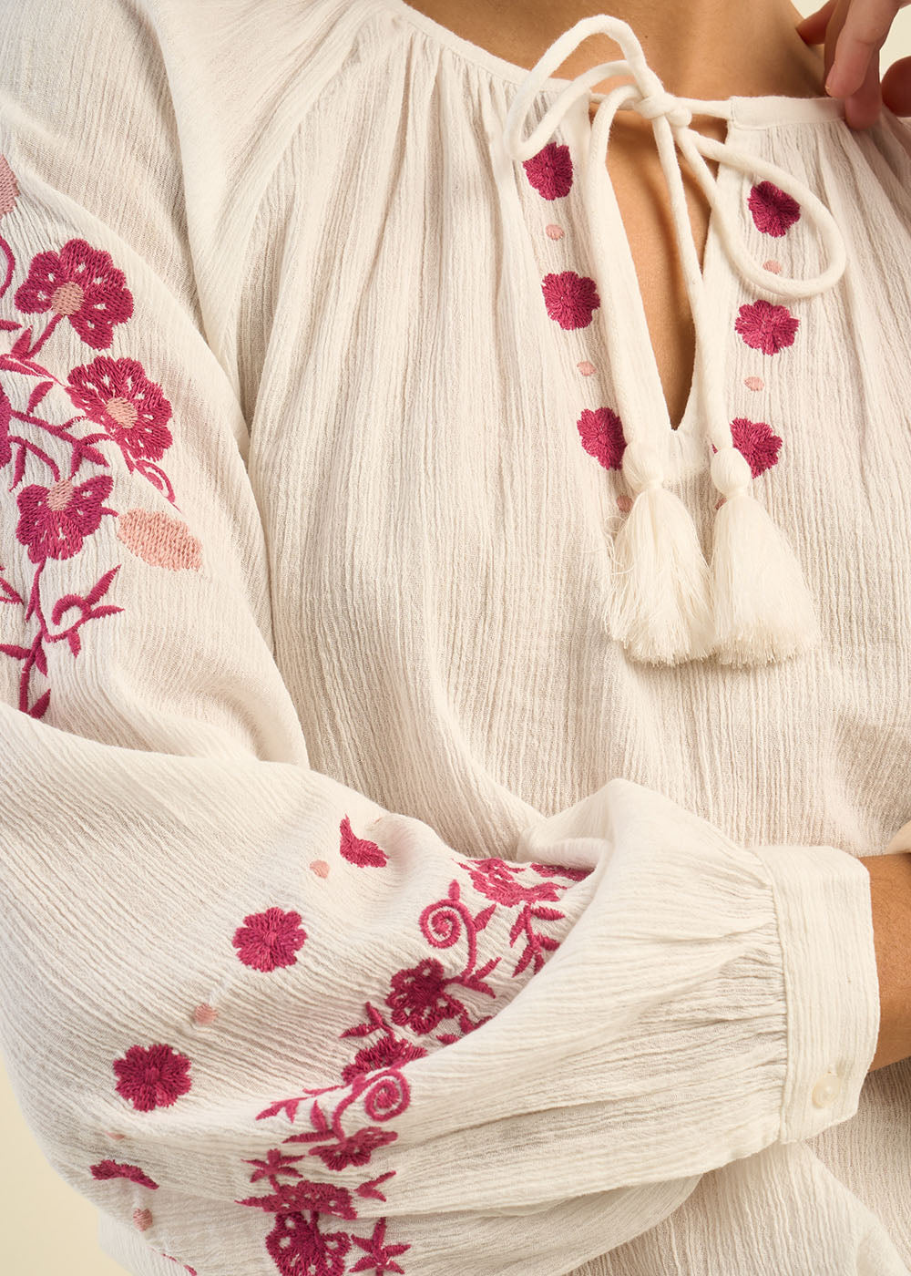 TOKAMA Loose-fitting embroidered blouse in cotton gauze - 4 - Sud Express - Sud Express