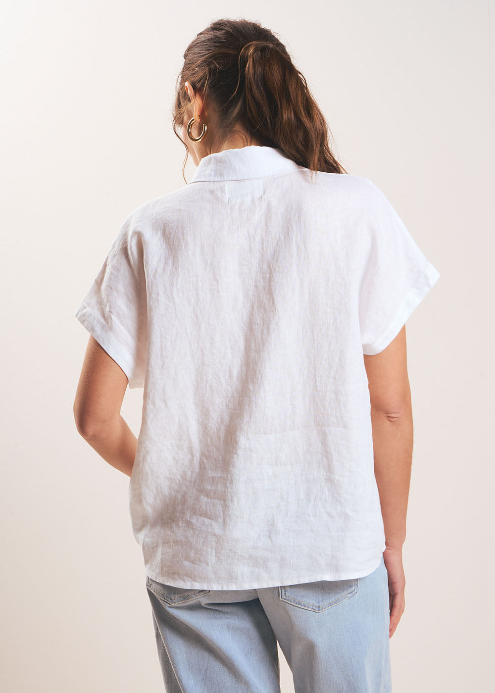 TAMINA Linen Blouse with V Neck - 3 - Sud Express - Sud Express