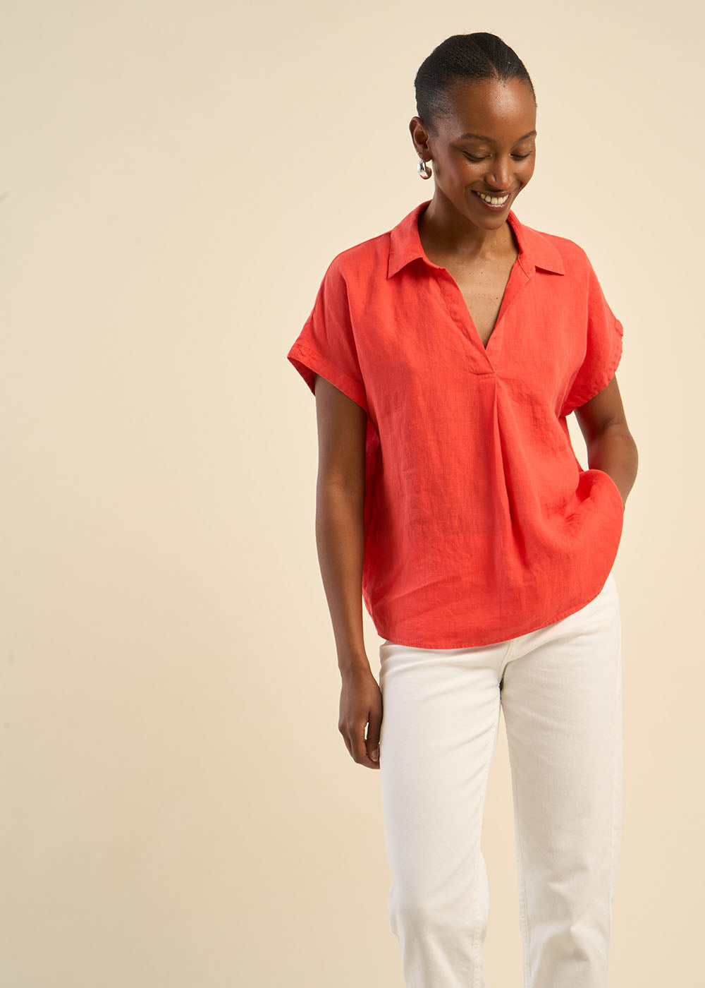 Linen Blouse with V Neck - Sud Express - 1 - Sud Express