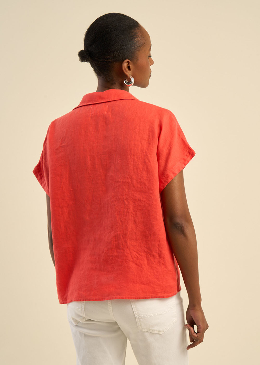 Linen Blouse with V Neck - Sud Express - 3 - Sud Express