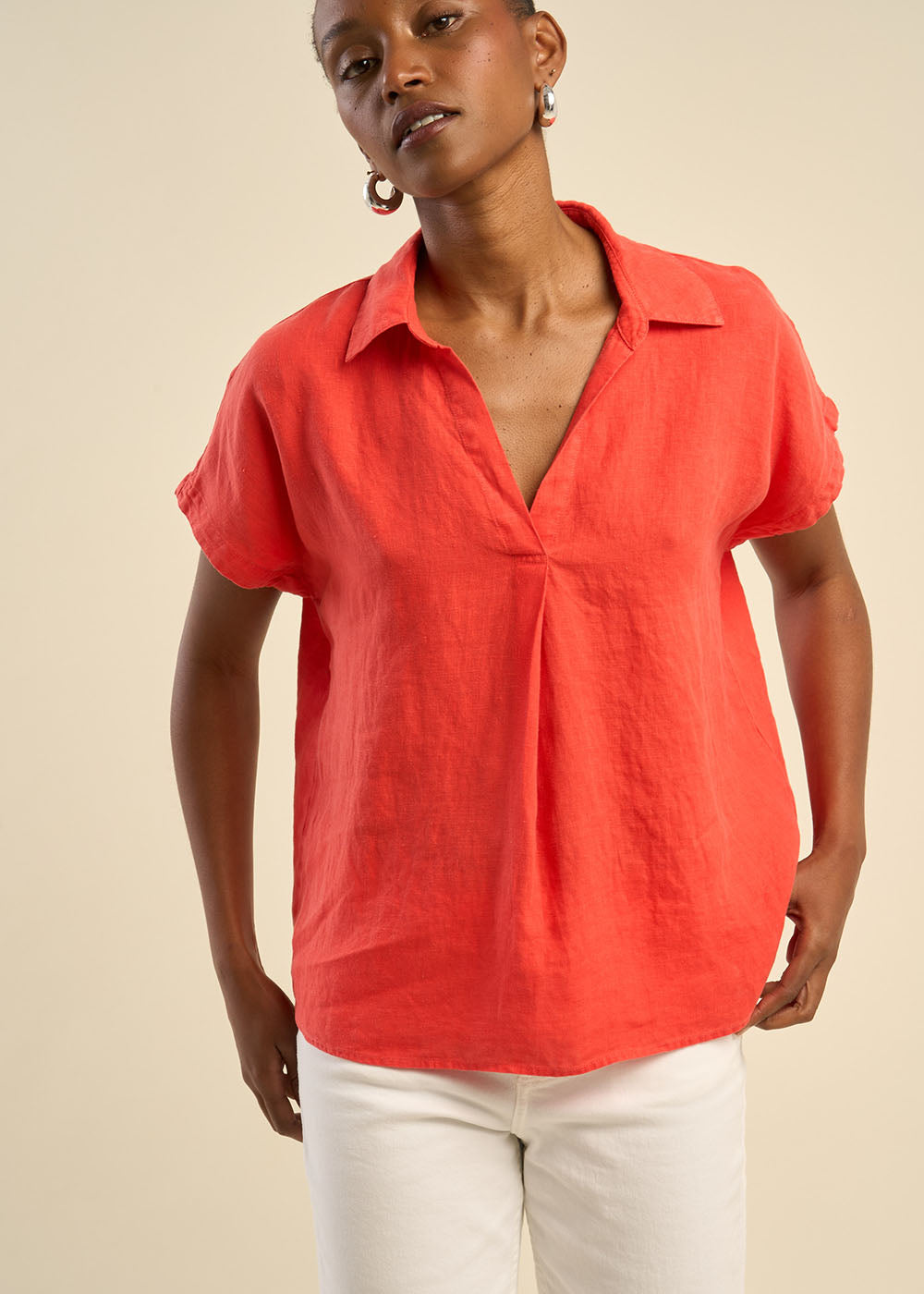 Linen Blouse with V Neck - Sud Express - 4 - Sud Express