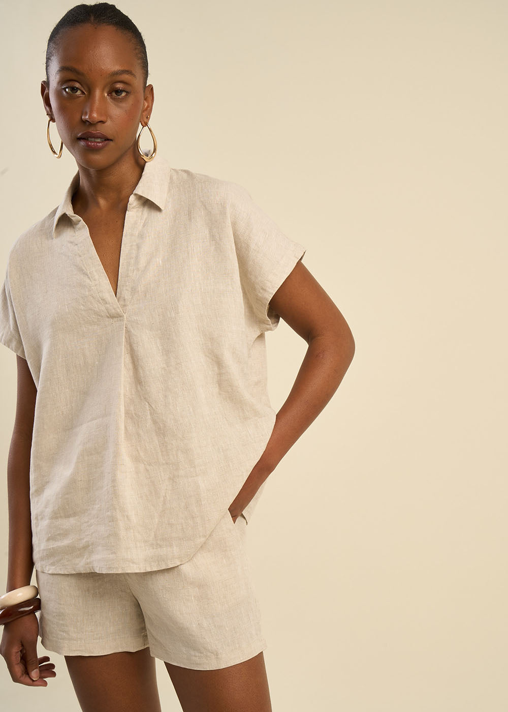 Linen Blouse with V Neck - Sud Express - 5 - Sud Express