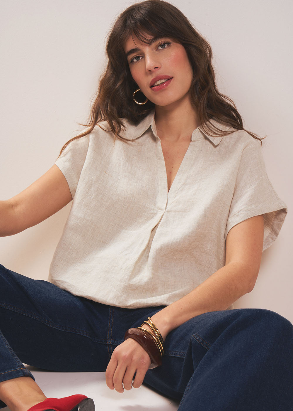 Linen Blouse with V Neck - Sud Express - 5 - Sud Express