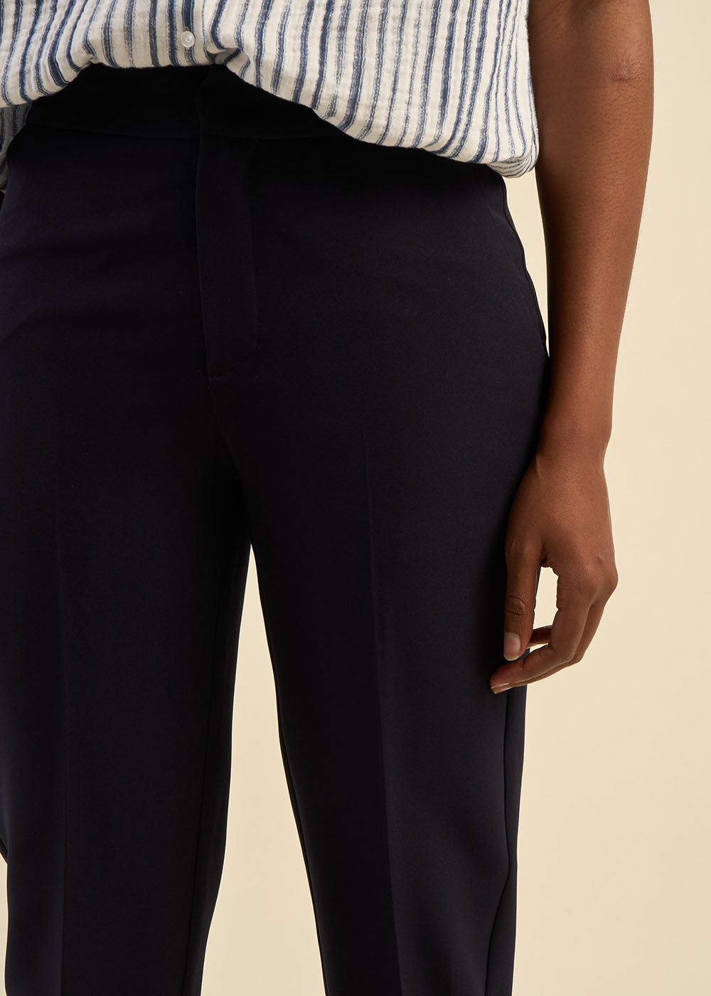 PATRICIA Carrot-fit pants - 2 - Sud Express - Sud Express