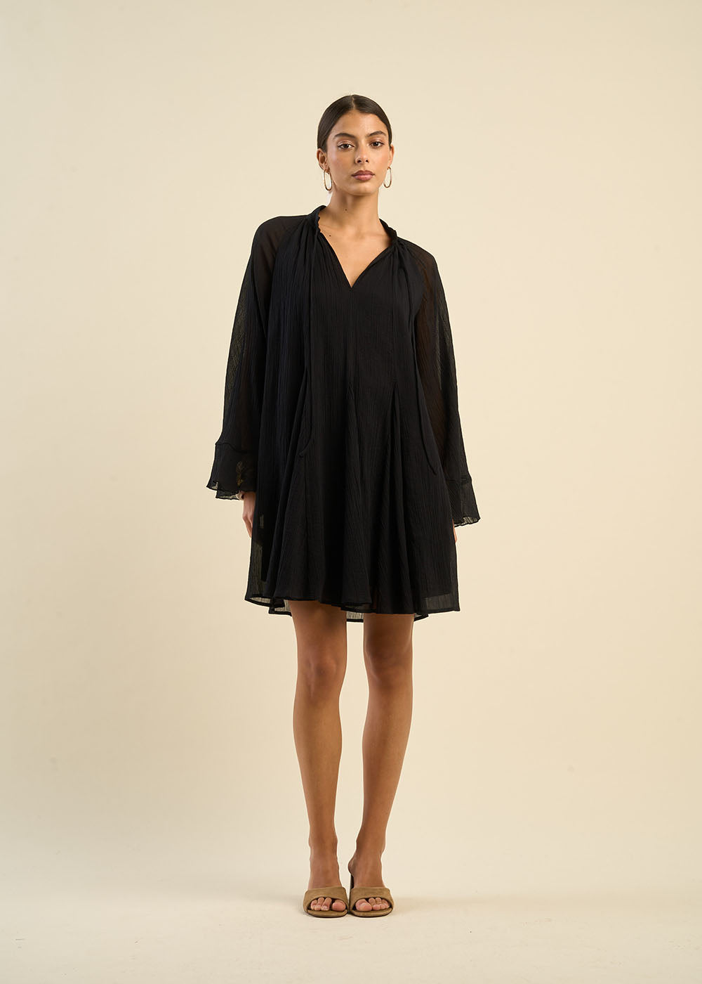 Short flared dress with flared sleeves - Sud Express - 6 - Sud Express