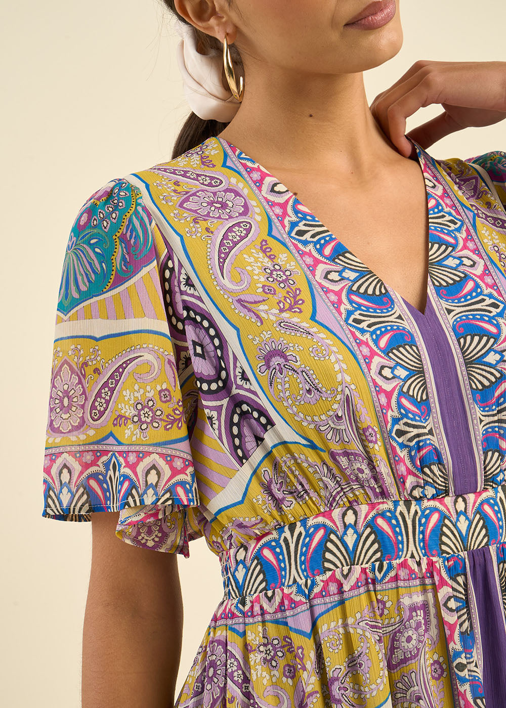 Patterned V-neck maxi dress - Sud Express - 5 - Sud Express