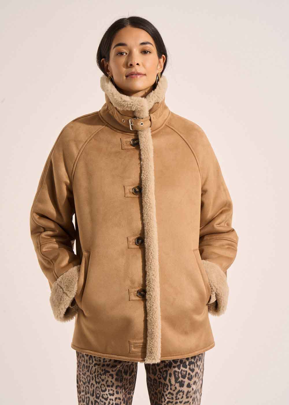 Faux shearling-inspired design - Sud Express - 5 - Sud Express