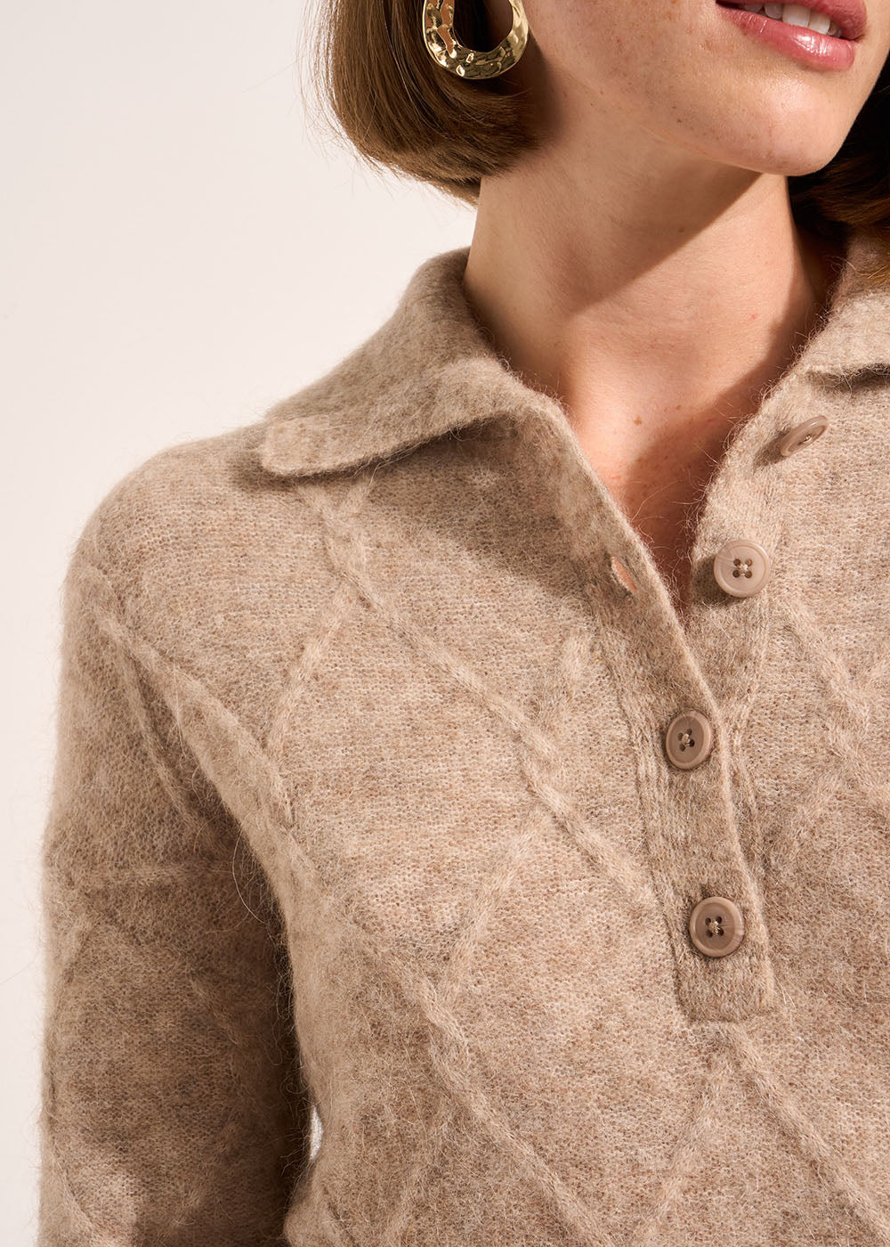 MAURICETTE Loose-fitting cable-knit jumper with a wide collar - 2 - Sud Express - Sud Express