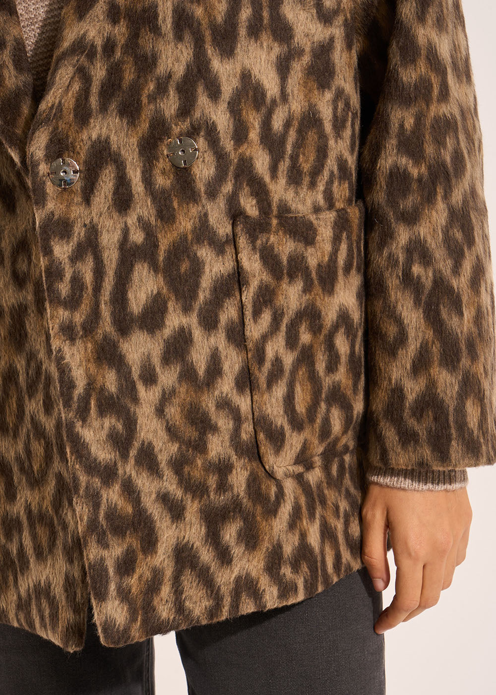 Loose-fitting coat with animal print - Sud Express - 5 - Sud Express